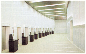 炉前ホール