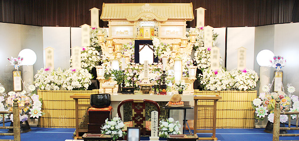 白木祭壇